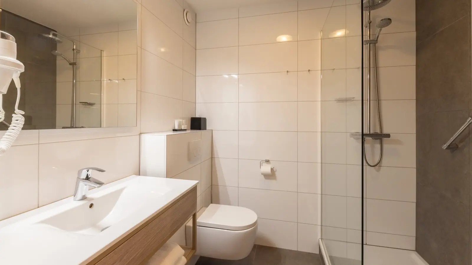 Comfort kamer — eigen badkamer met inloopdouche